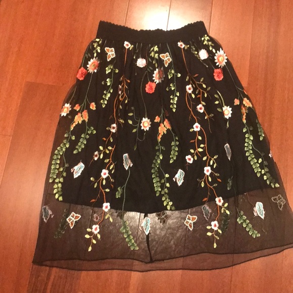 SHEIN Dresses & Skirts - Adorable NWOT black sheer floral skirt.